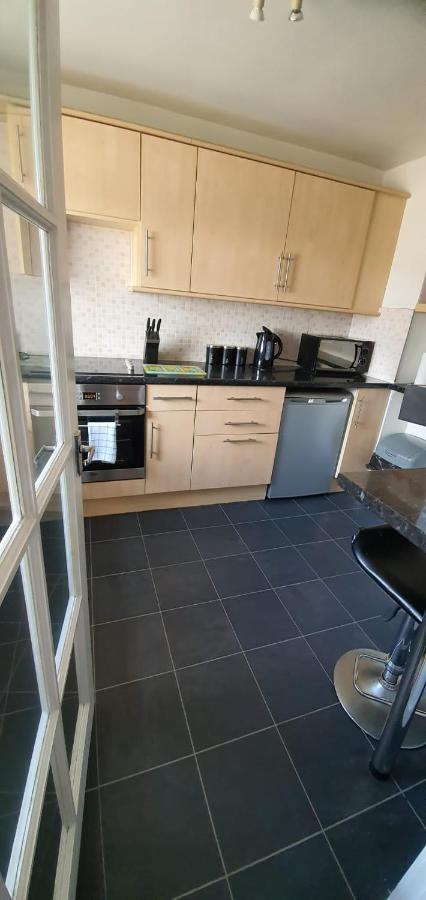 No 11 3 Bed Serviced Appartment Town Centre Girvan Exterior foto